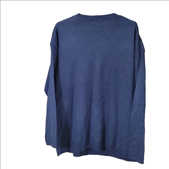 Christmas kissing penguins navy tunic length long sleeve crewneck pullover - Picture 2 of 8